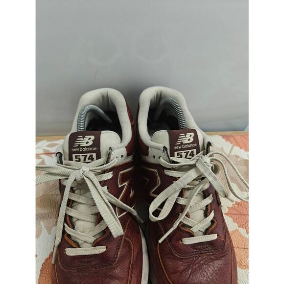 Size 9.5 - New Balance 574 Leather Dark Brown - Picture 4 of 7